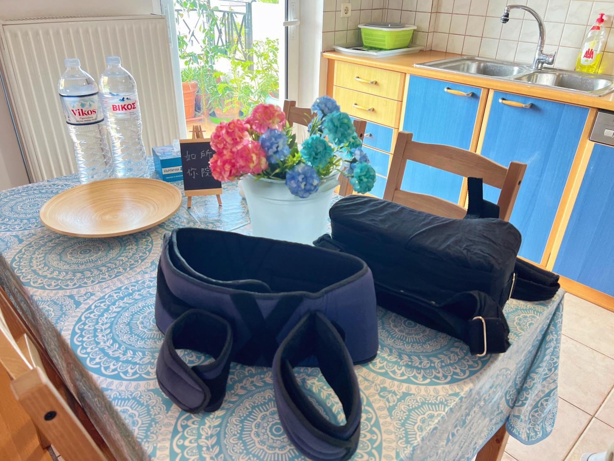 Cozy Fairytal Garden Apartment, Family Friendly, Free Parking, 15 Min To Airport Αθήνα Εξωτερικό φωτογραφία