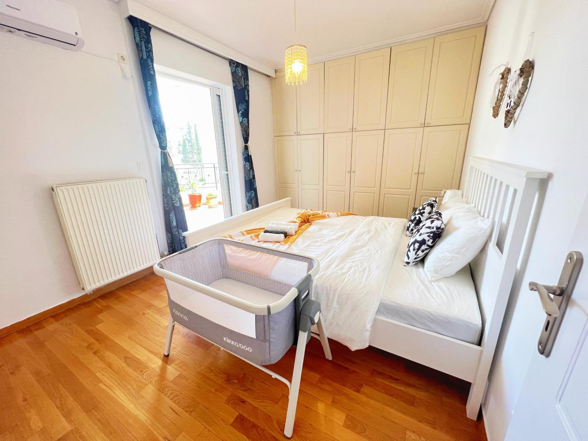 Cozy Fairytal Garden Apartment, Family Friendly, Free Parking, 15 Min To Airport Αθήνα Εξωτερικό φωτογραφία