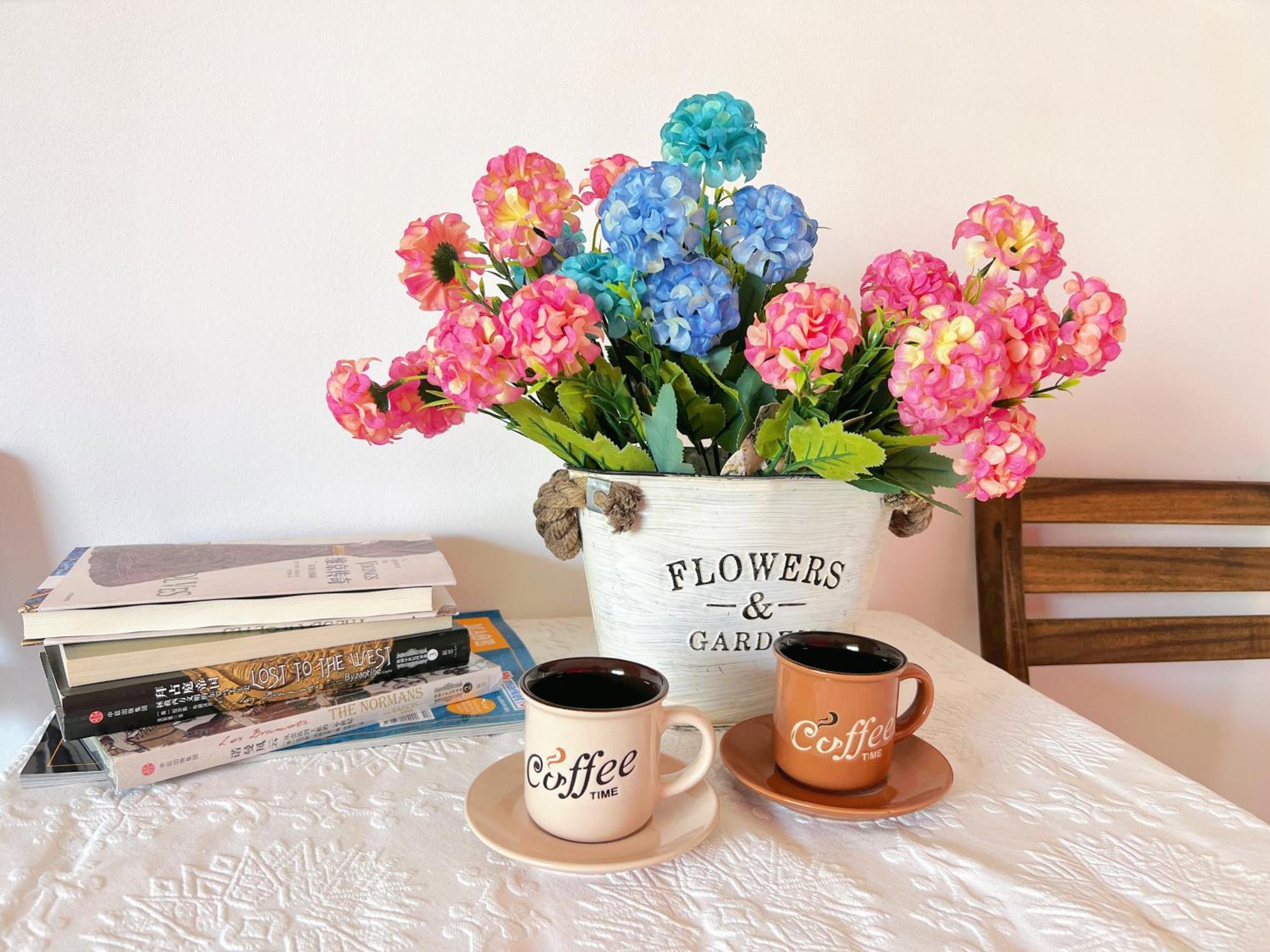 Cozy Fairytal Garden Apartment, Family Friendly, Free Parking, 15 Min To Airport Αθήνα Εξωτερικό φωτογραφία